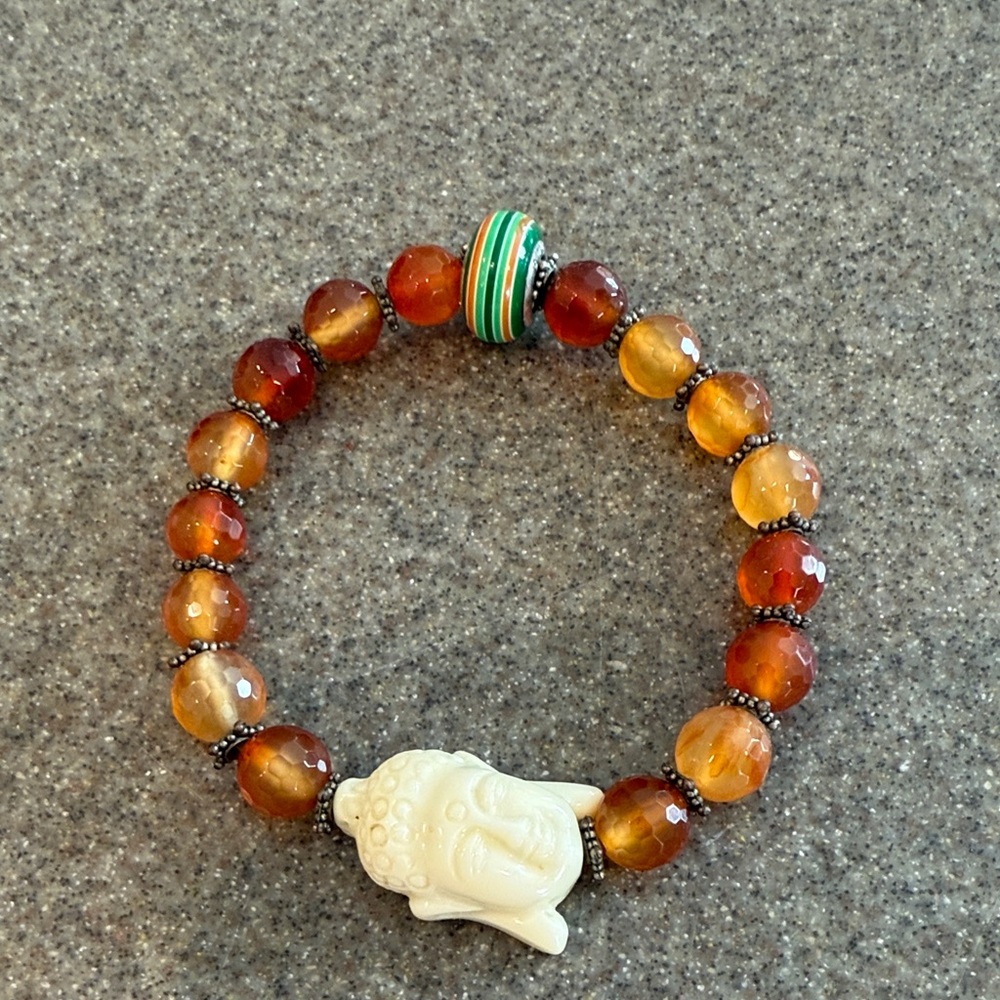 Buddha Beaded Bracelet with Carnelian crystals